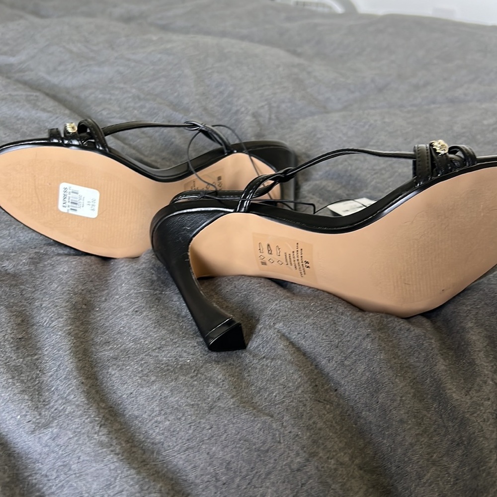 Express black heels - Picture 2 of 3